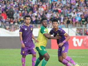 Persik Dipermalukan Persewar Waropen 0-2 Persik Dipermalukan Persewar Waropen 0-2