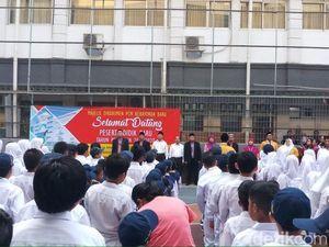 Khawatir Anak Dipelonco di Hari Pertama Sekolah? Ini Saran Psikolog Khawatir Anak Dipelonco di Hari Pertama Sekolah? Ini Saran Psikolog