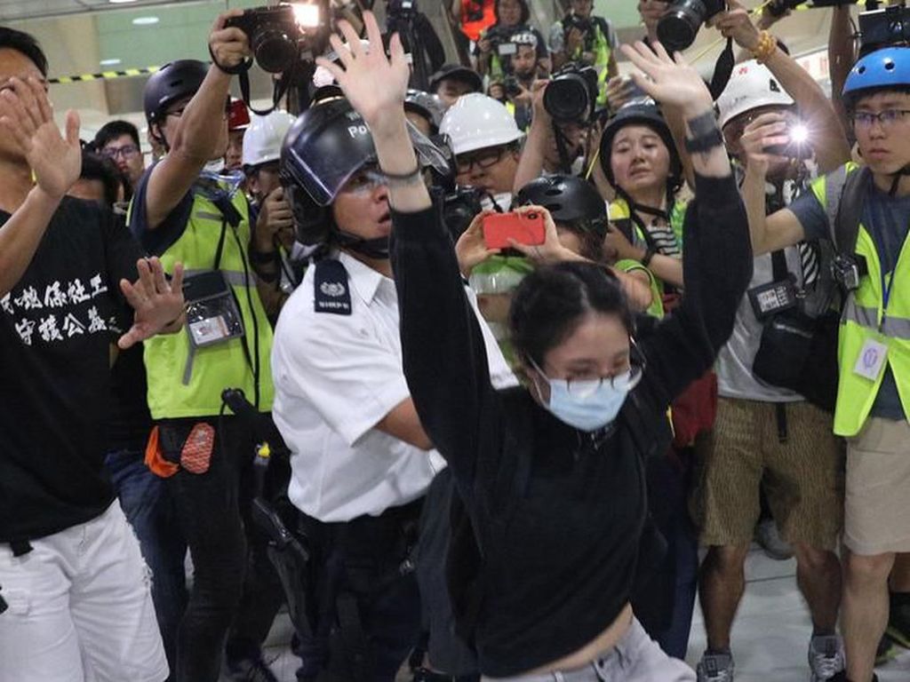 Tuntut Reformasi Demokrasi, Puluhan Ribu Warga Hong Kong Kembali Berdemo Tuntut Reformasi Demokrasi, Puluhan Ribu Warga Hong Kong Kembali Berdemo