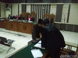 Taufik Kurniawan Pikir-pikir Sebelum Ajukan Banding