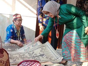 Mufidah Kalla Resmikan Gedung Deskranasda Kalteng