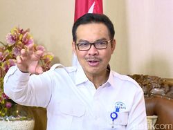 Hasto Wardoyo dan Budi Gunadi Sadikin Disebut-sebut, Gantikan Menkes Terawan?