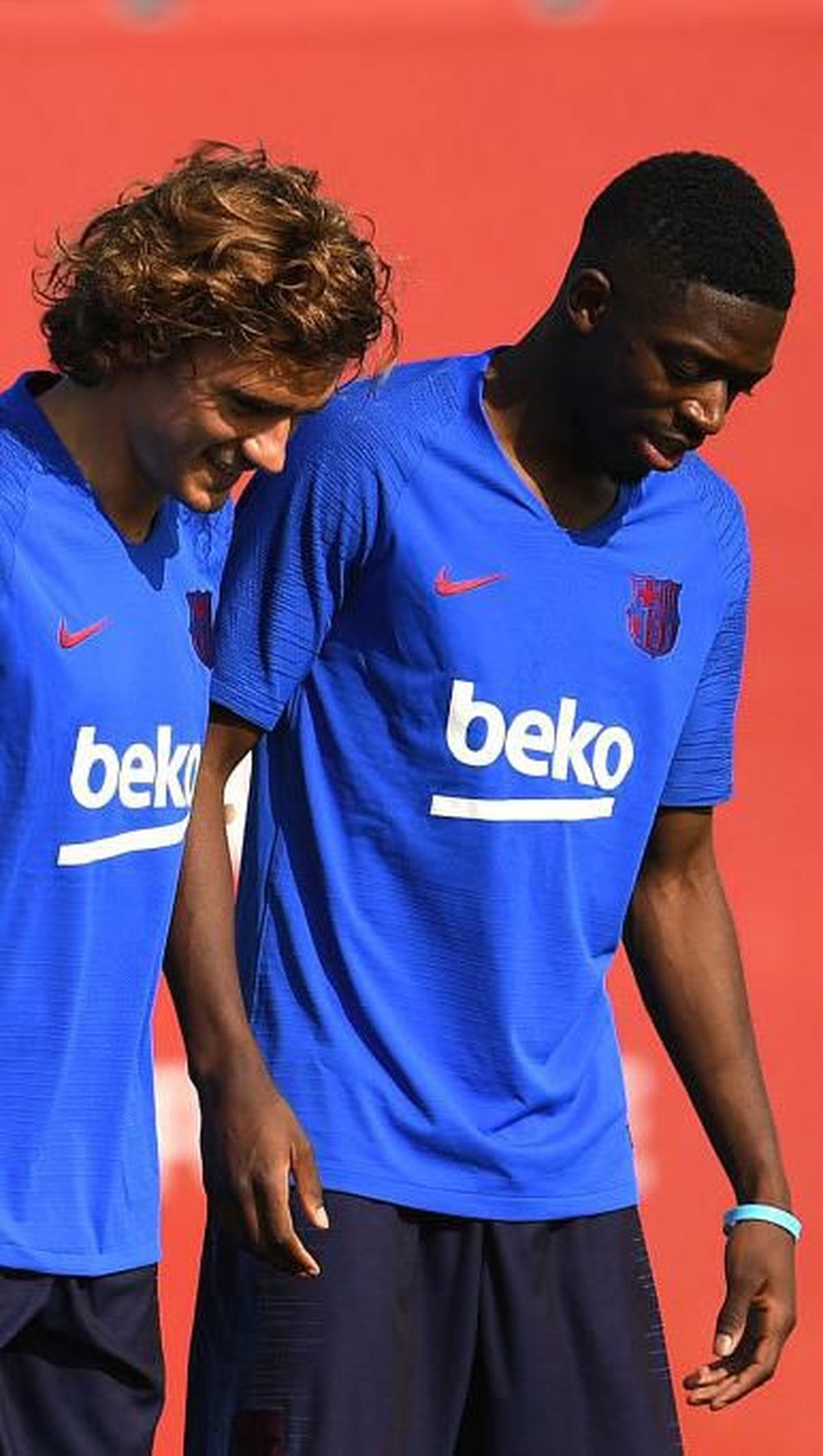 Antoine Griezmann dan Ousmane Dembele. (Foto: David Ramos/Getty Images)