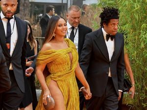 Jay-Z Sumbang 100 Ribu Masker untuk Narapidana, Cegah COVID-19 di Penjara