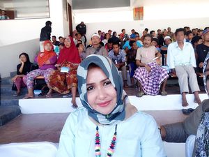 Kecelakaan di Cipularang, Evi Kelewat Cantik Alami Luka Ringan Kecelakaan di Cipularang, Evi Kelewat Cantik Alami Luka Ringan