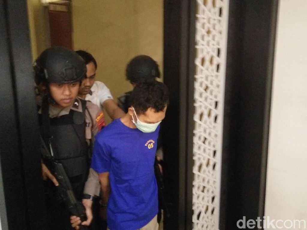 Tragedi Perselingkuhan Berakhir Mutilasi PNS Kemenag Tragedi Perselingkuhan Berakhir Mutilasi PNS Kemenag