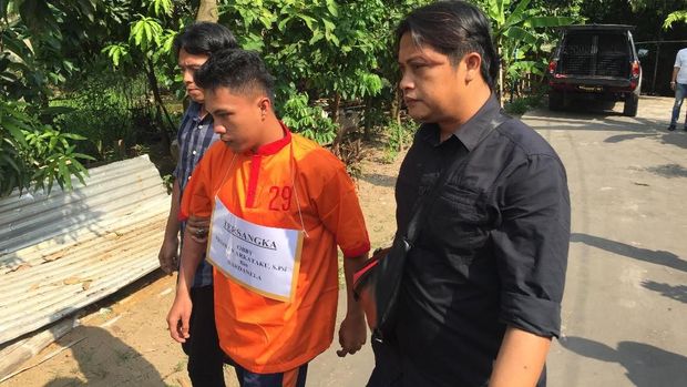 bby Frisman Arkatau (24) resmi mengajukan praperadilan di Pengadilan Negeri Kelas I-A Palembang terhadap Polresta Palembang, Senin (22/7).