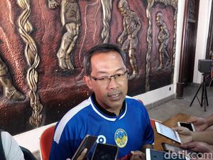 Aji Santoso Resmi Latih PSIM, Gantikan Vladimir Vujovic Aji Santoso Resmi Latih PSIM, Gantikan Vladimir Vujovic