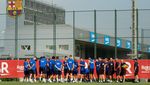 Bak Anak Sekolah, Latihan Perdana Griezmann di Barcelona Penuh Tawa