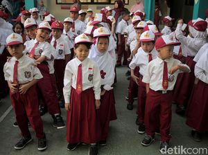 Ajaran Baru Mulai Juli, Kemendikbud Imbau Pemda Lakukan PPDB Daring