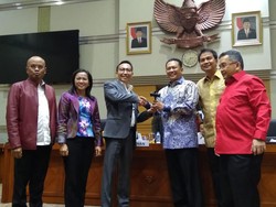 Herman Hery Gantikan Trimedya Panjaitan Jadi Wakil Ketua Komisi III