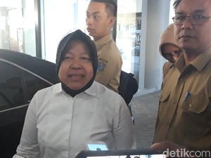 Datangi Polda Jatim, Risma Bahas Rencana Polsek Baru di Surabaya Datangi Polda Jatim, Risma Bahas Rencana Polsek Baru di Surabaya