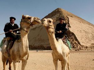 Piramida Bungkuk di Mesir Kini Dibuka Untuk Turis