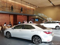Intip Showroom Termewah Toyota di Indonesia