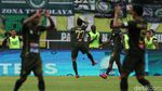 Libas Persija, Tira Persikabo Kokoh di Puncak