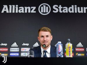 Ramsey Pamer Keahlian Bahasa Italia di Konferensi Pers