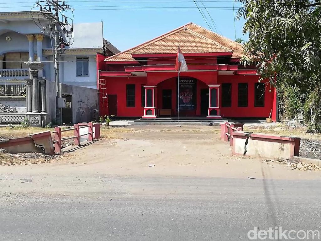 Kantor Disegel, Pengurus Baru PDIP Kota Pasuruan Ngantor di Ruko Kantor Disegel, Pengurus Baru PDIP Kota Pasuruan Ngantor di Ruko