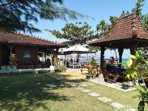 Menikmati Suasana Pantai dengan Pindang Serani Menyegarkan