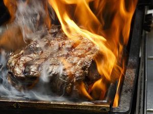 Adik Meninggal Akibat Tersedak Daging, Kakak Menyusul 5 Bulan Kemudian