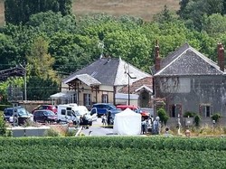 Kereta Tabrak Mobil di Prancis, 1 Perempuan dan 3 Anak-anak Tewas