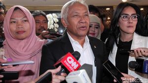 Bamus DPR Serahkan Pertimbangan Amnesti Baiq Nuril ke Komisi III