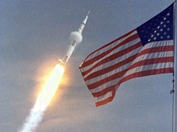 50 Tahun Silam, Apollo 11 Bawa Manusia ke Bulan