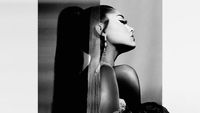Foto: Penampilan Perdana Ariana Grande Jadi Model Givenchy