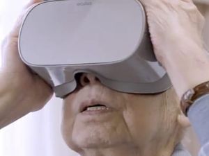 Kisah Haru Lansia di Jepang, Traveling dengan Virtual Reality