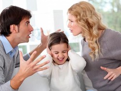 Kiat Mengurangi Derita Anak Akibat Perpisahan Orang Tua