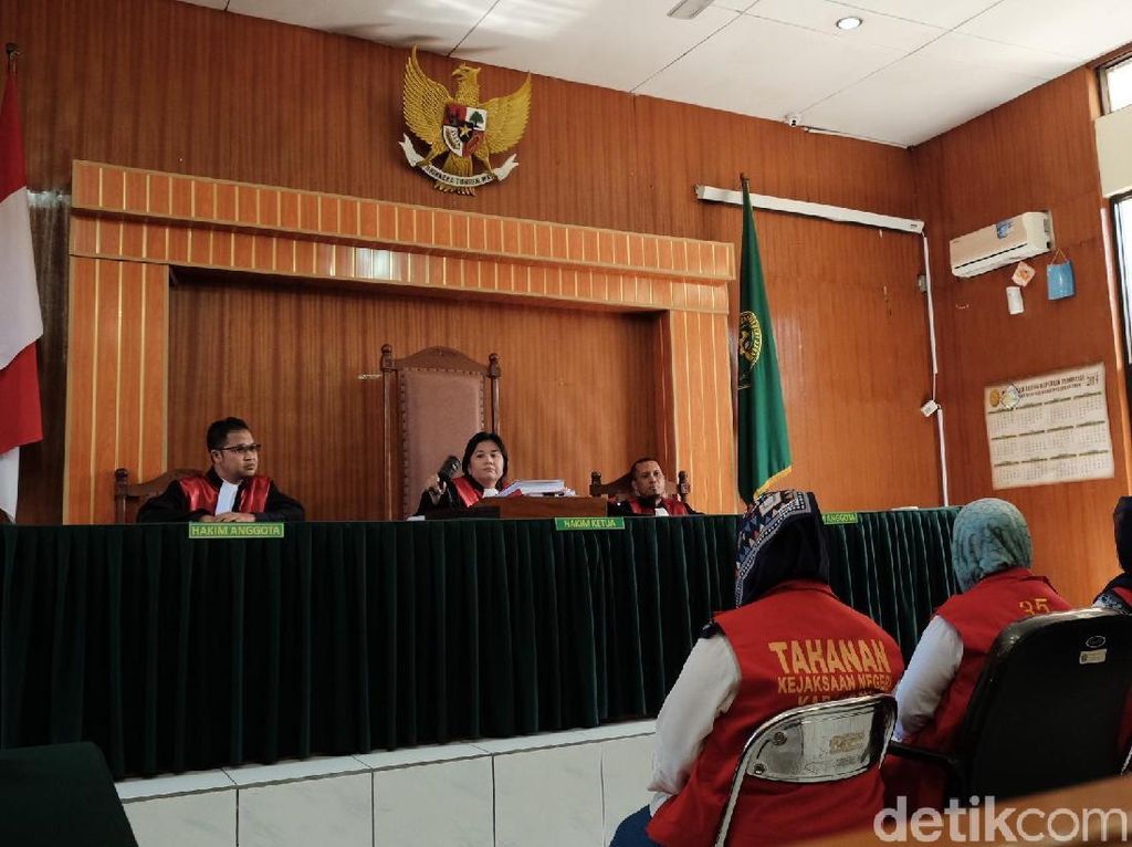 Jelang Tuntutan, 3 Emak PEPES Karawang Minta Bantuan Prabowo
