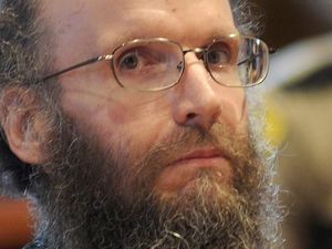 Tinggal di Hutan, Pria Ini Hampir 30 Tahun Tak Pernah Bicara dengan Orang