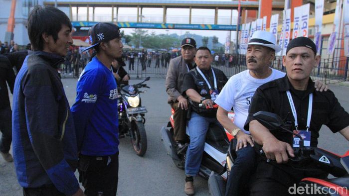 Umuh Muchtar, manajer Persib Bandung (Wisma Putra/detikSport) Umuh Muchtar, manajer Persib Bandung (Wisma Putra/detikSport)
