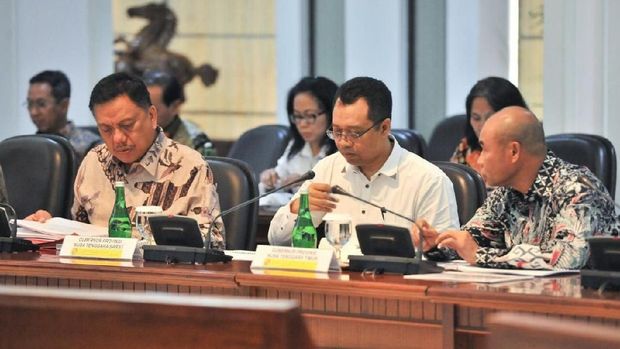 Gubernur Nusa Tenggara Barat (NTB) Zulkieflimansyah menghadiri ratas dengan Presiden Jokowi.