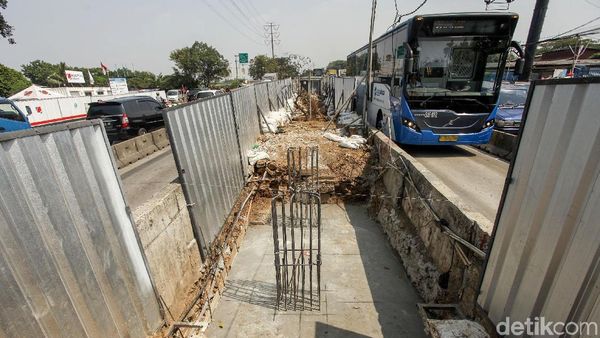 Akhirnya, Revitalisasi JPO Jembatan Gantung Dimulai