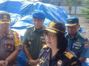 Bea-Cukai Sumut Gagalkan Pengiriman 683 Bal Pakaian Bekas Bea-Cukai Sumut Gagalkan Pengiriman 683 Bal Pakaian Bekas