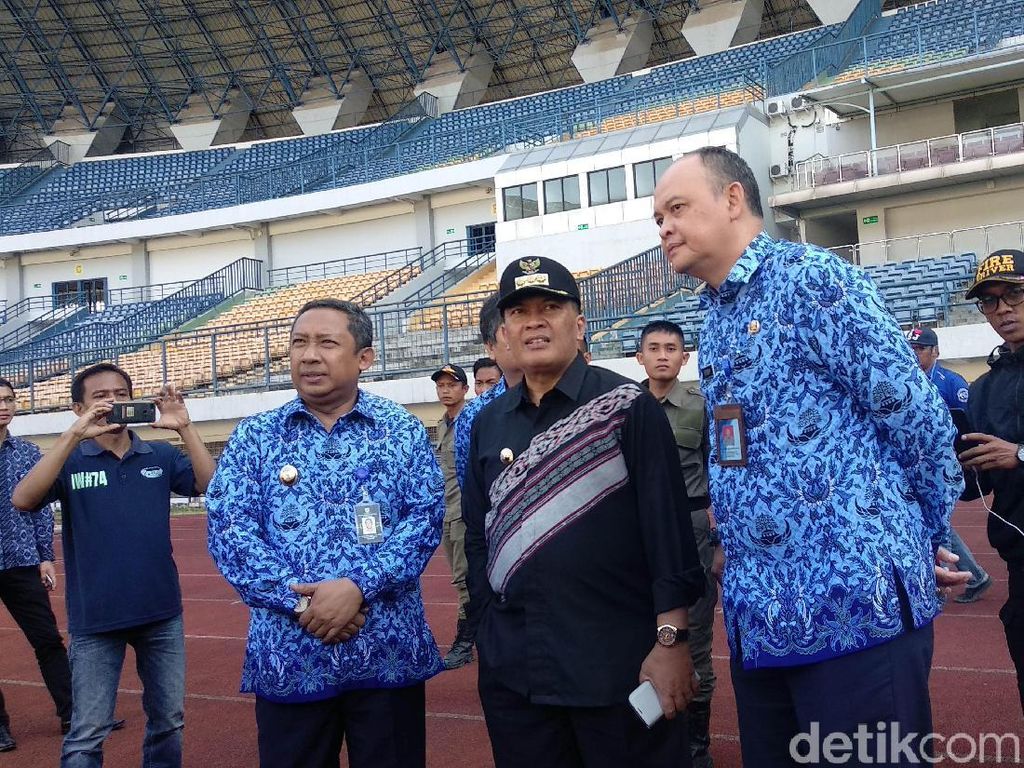Ini Kata Walkot Bandung soal Stadion GBLA Rusak Terbengkalai Ini Kata Walkot Bandung soal Stadion GBLA Rusak Terbengkalai