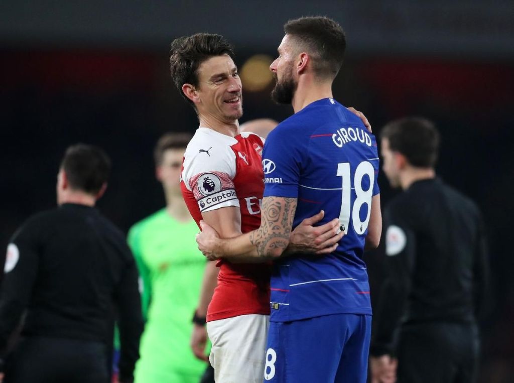 Giroud Sedih Melihat Konflik Arsenal dan Koscielny Giroud Sedih Melihat Konflik Arsenal dan Koscielny