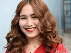 Komentari soal Lagu di Lampu Merah Depok, Ayu Ting Ting: Biar Rileks