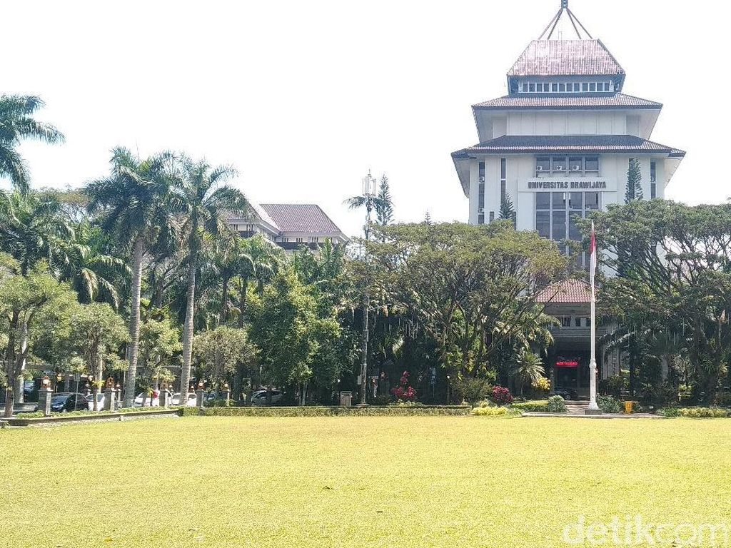 Penyebaran Stiker Jalur Belakang UB Diduga Didalangi Pasutri asal Surabaya Penyebaran Stiker Jalur Belakang UB Diduga Didalangi Pasutri asal Surabaya