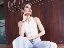 Cinta Laura Janji Bicara Soal Foto Intim di KEMENPPPA