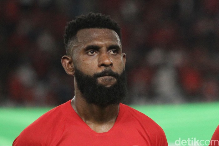Yanto Basna bek tim nasional (timnas) Indonesia