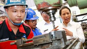 Rini Resmikan Kelas Khusus Teknisi Kereta