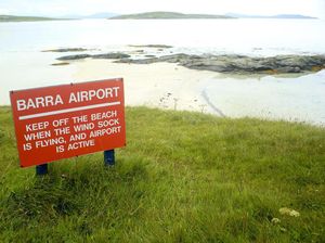 Cuma Satu di Dunia, Bandara Terkecil dan Landasan Pacu yang Suka Hilang