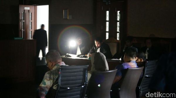 4 Pejabat Kementrian PUPR Jalani Sidang Tuntutan