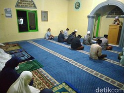 Gerhana Bulan, Warga Ciamis Takbiran dan Salat Khusuf Berjamah