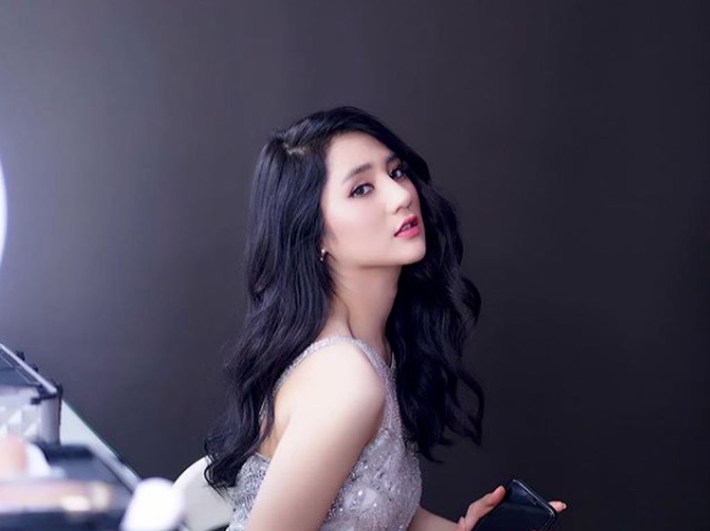 Respons Bella Nova, Pedangdut Ikan Asin Diajak Hotman Paris Liburan Respons Bella Nova, Pedangdut Ikan Asin Diajak Hotman Paris Liburan