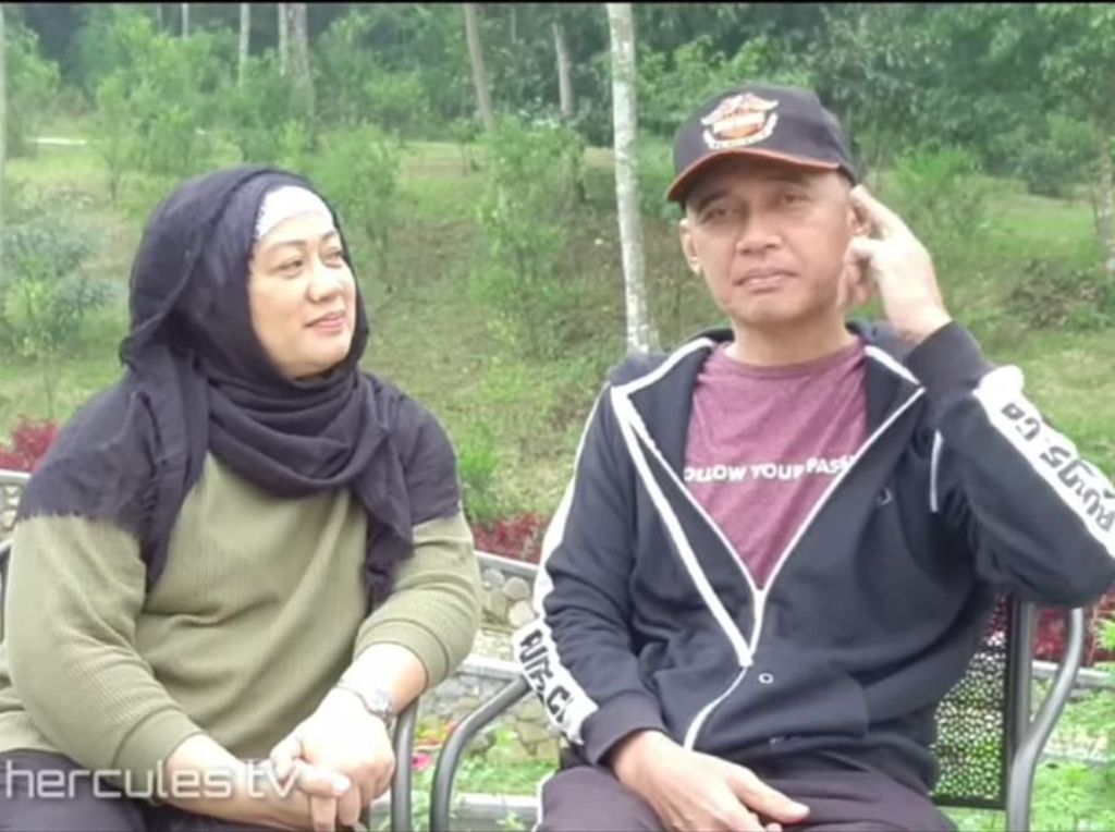Agung Hercules Masih Jalani Pengobatan Panjang Agung Hercules Masih Jalani Pengobatan Panjang