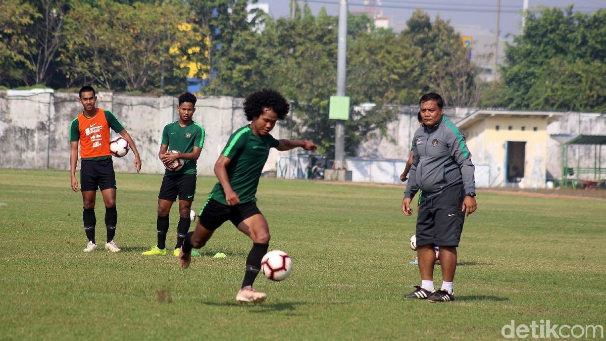 Timnas Indonesia U-19 berlatih di Sidoarjo. (Suparno/detikSport)