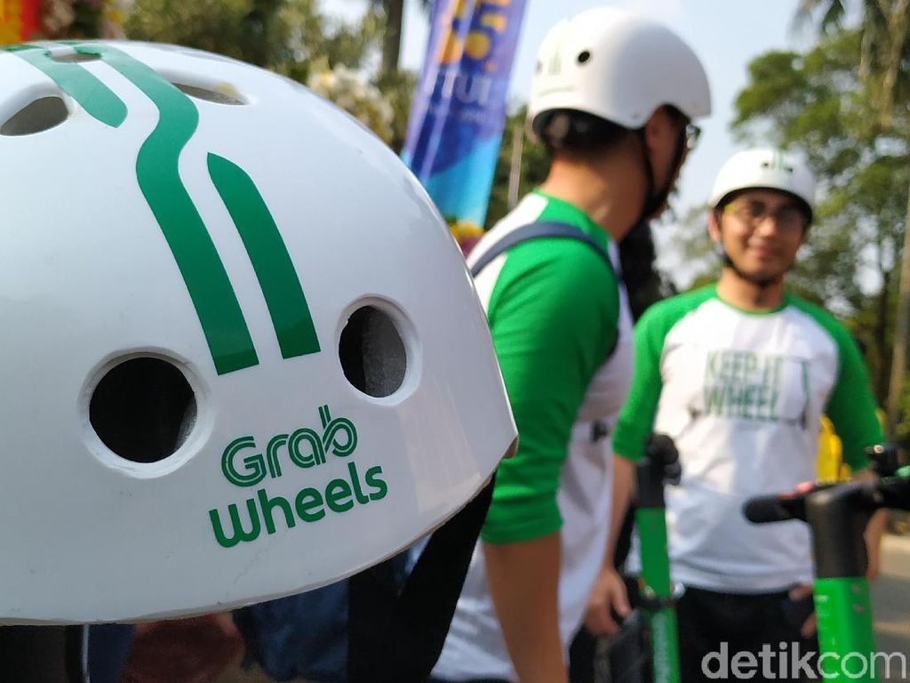 Grab Komitmen Dukung Keamanan Pemakaian Skuter Listrik Grab Komitmen Dukung Keamanan Pemakaian Skuter Listrik
