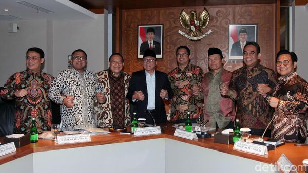 Saat Para Pimpinan MPR Gelar Rapat di Akhir Masa Jabatan